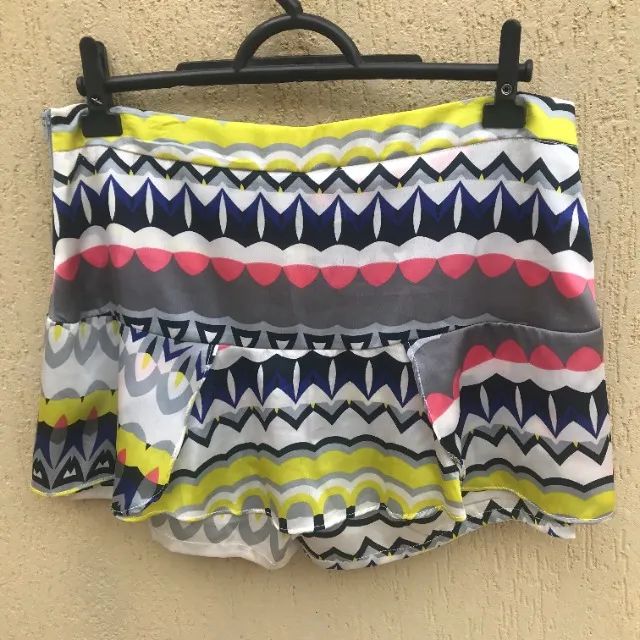 Short Saia Com Estampa Geométrica Da Marca Chocoleite - Foto 5