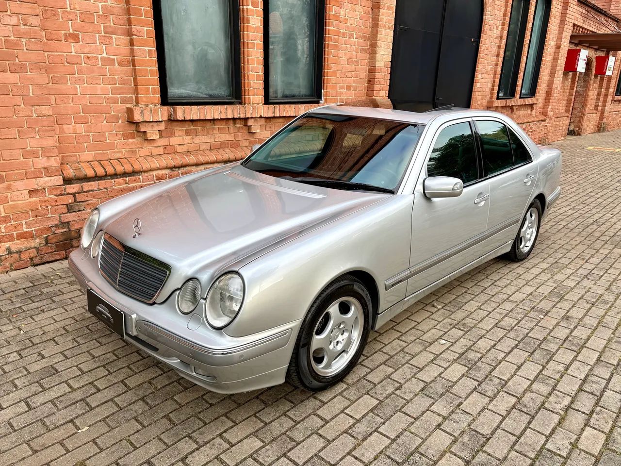 Mercedes-Benz E-320 3.2 Elegance 2001