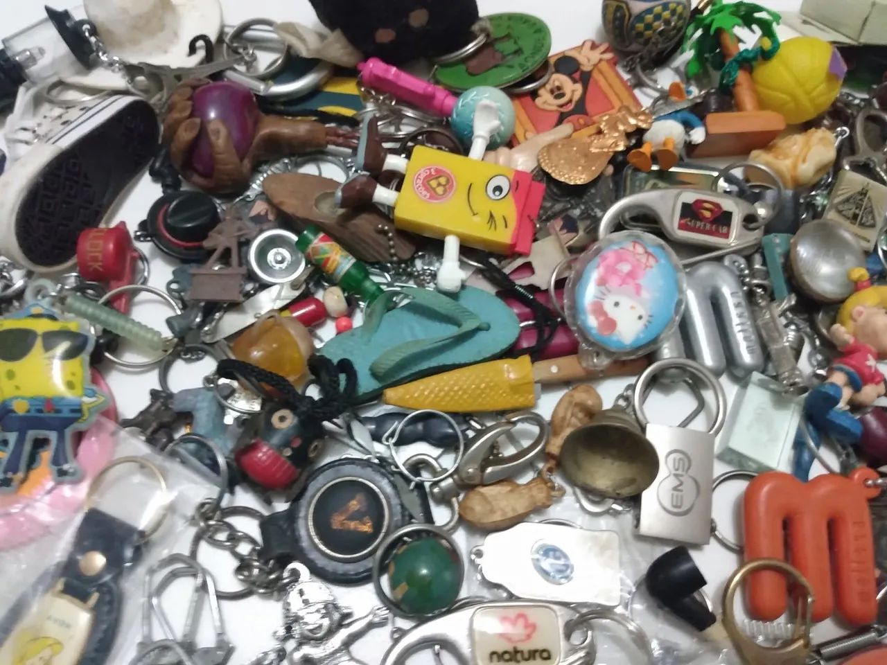 COLEÇÃO DE CHAVEIROS - Foto 3