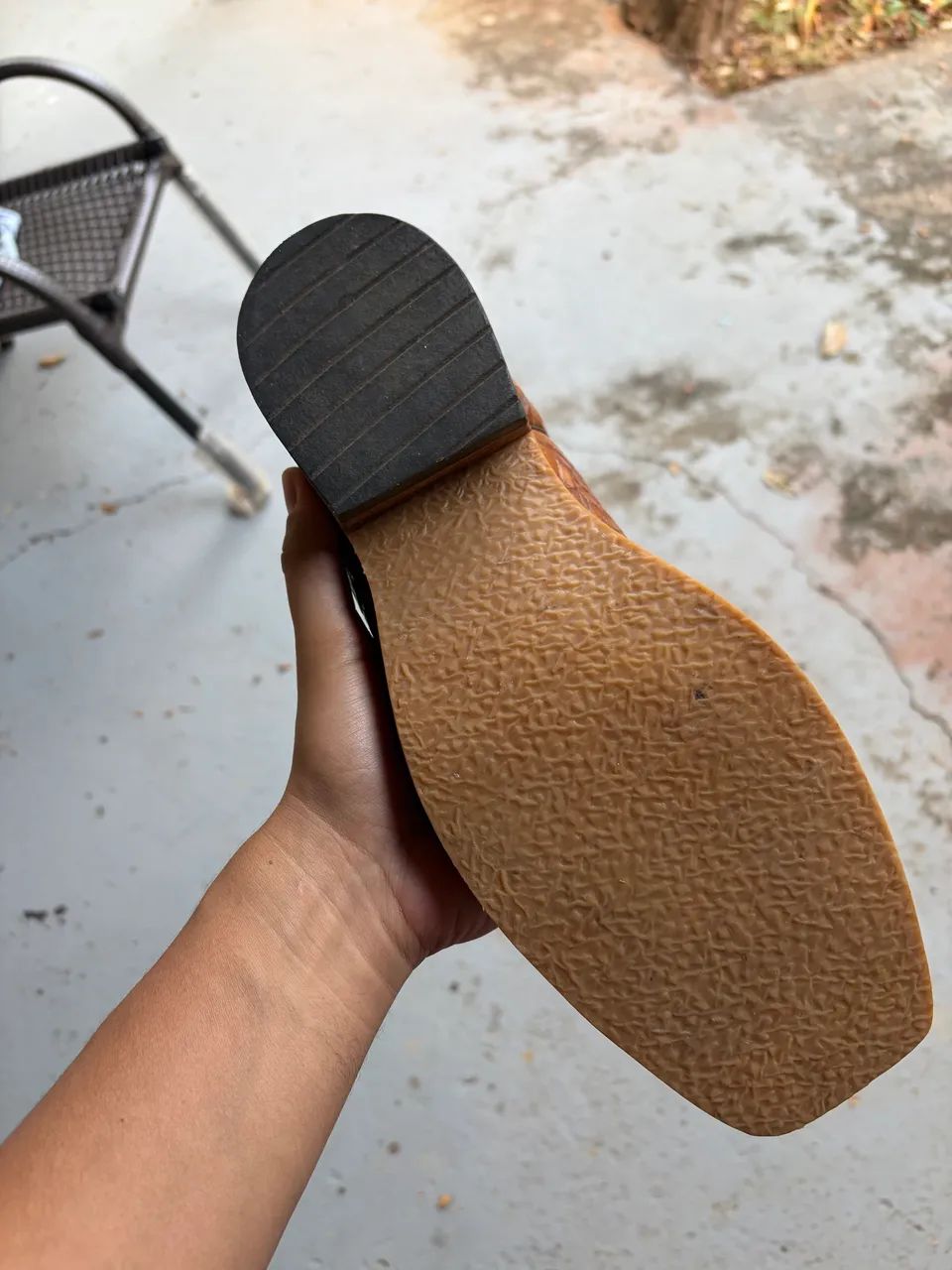 Vendo bota couro de jacaré  - Foto 3