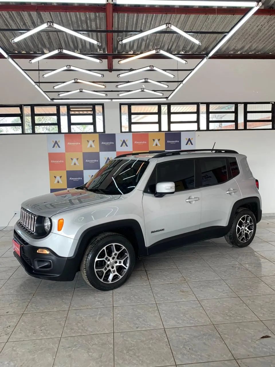 Jeep Renegade Renegade Longitude 1.8 4x2 Flex 16V Aut. 2016