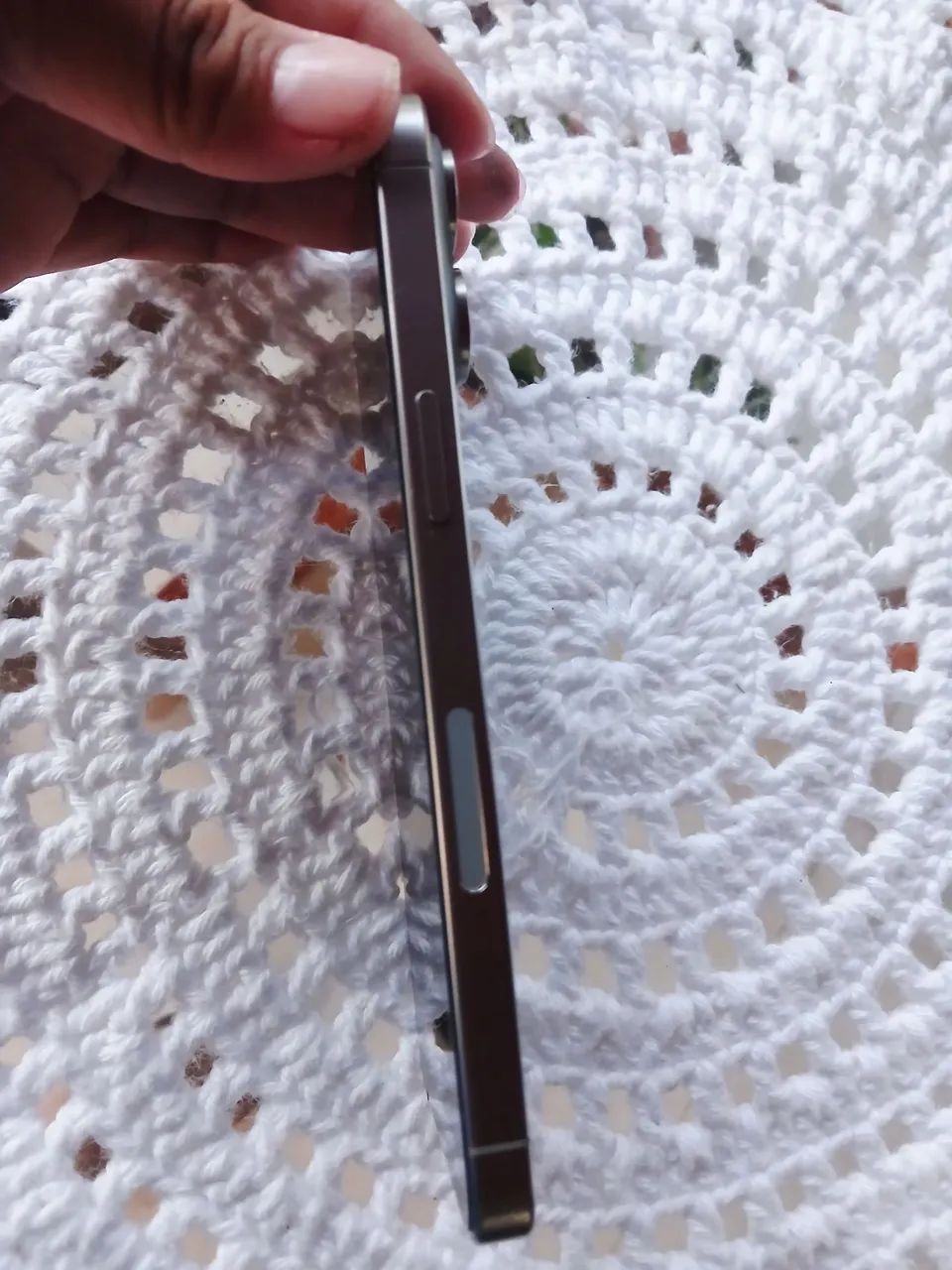 Celular IPhone 15 pro max - Foto 3