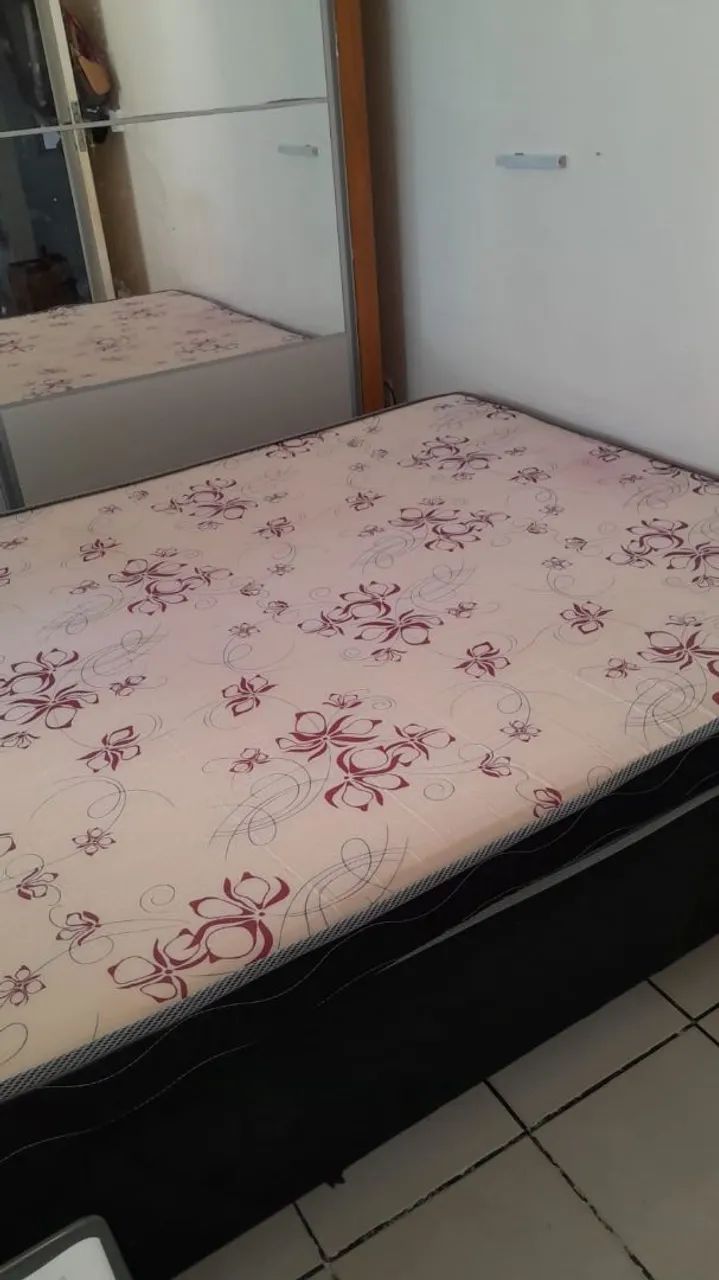 Vendo Cama casal muito nova 