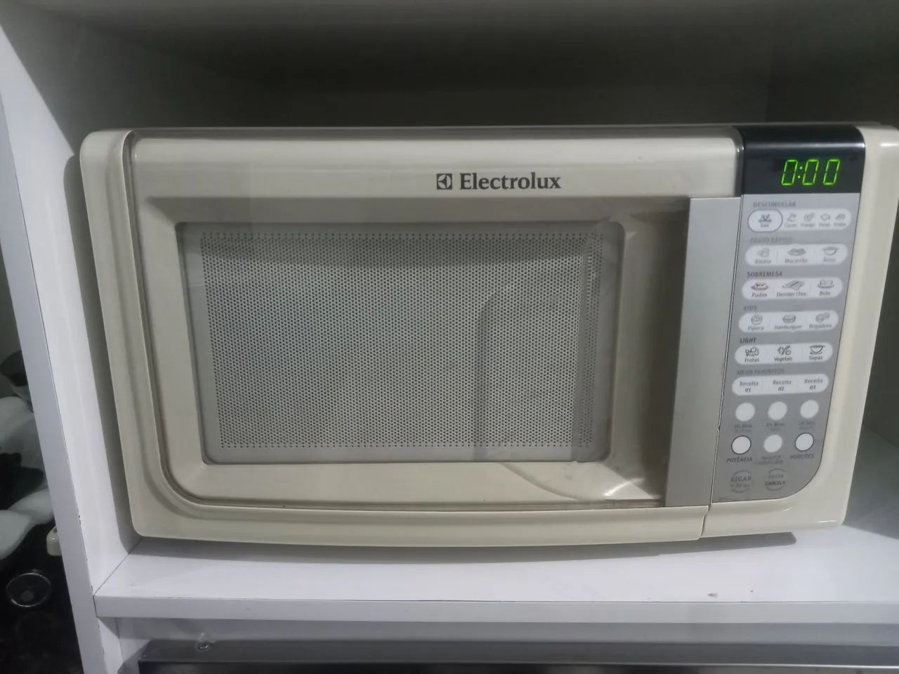 Microondas Eletrolux 23L 