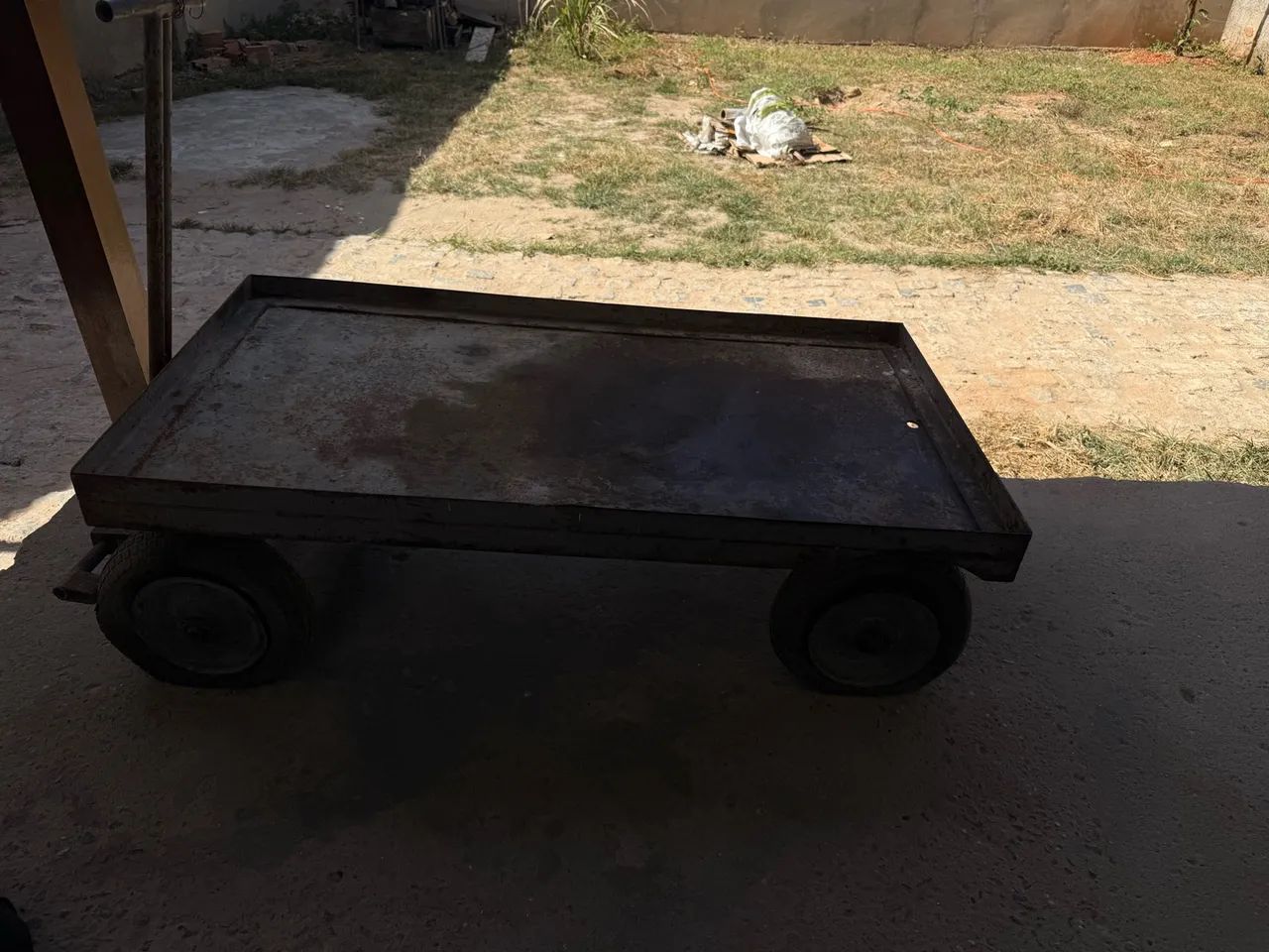 Vendo carrinho de 4 pneus de chapa de aço.  - Foto 3