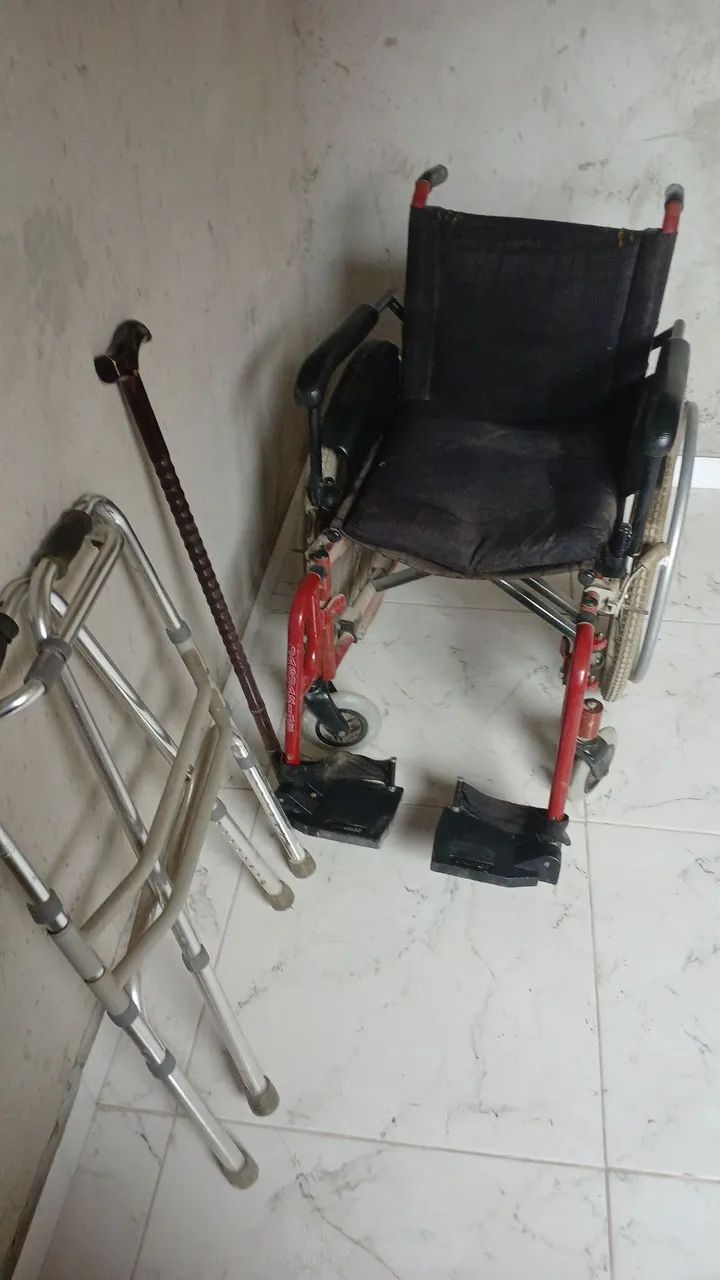 Cadeira de rodas  - Foto 2