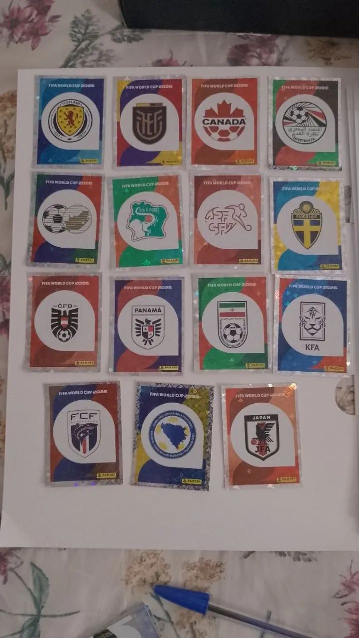 VENDO E TROCO FIGURINHAS DA COPA(LEIAM A DESCRIÇÃO) - Foto 2