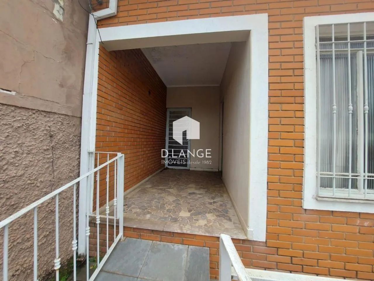 Casa à venda em Campinas, Ponte Preta, com 3 quartos, com 181 m² - Foto 2