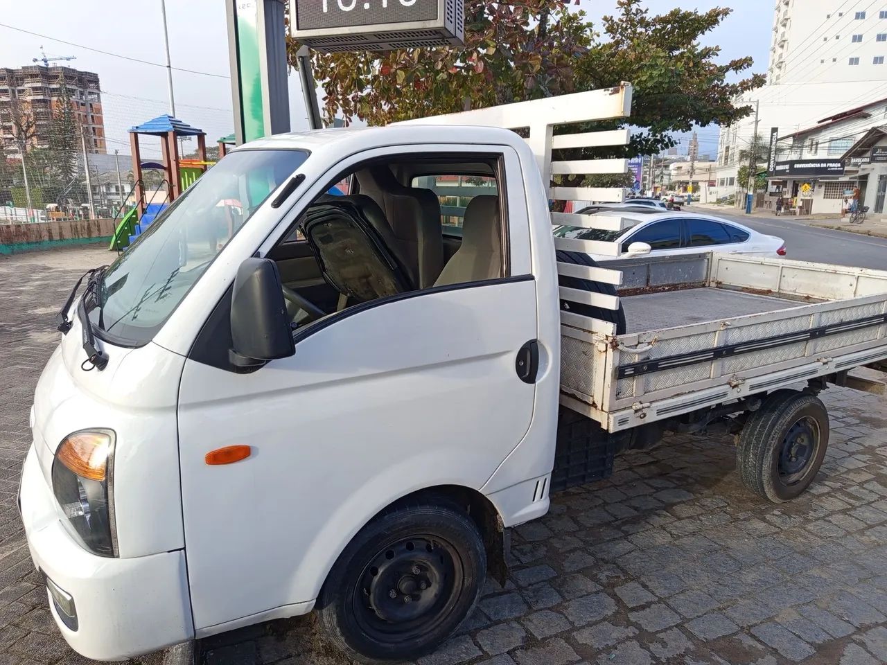 Hyundai Hr HR 2.5 TCI Diesel (RS/RD) 2014