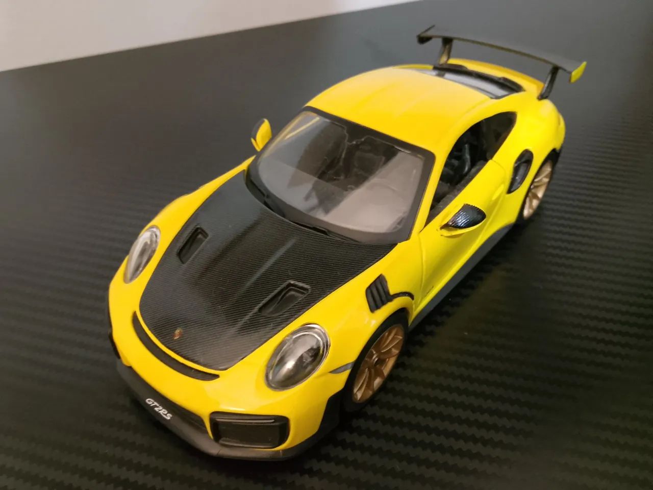 Miniatura Porsche 911 gt2 1:24 - Foto 4