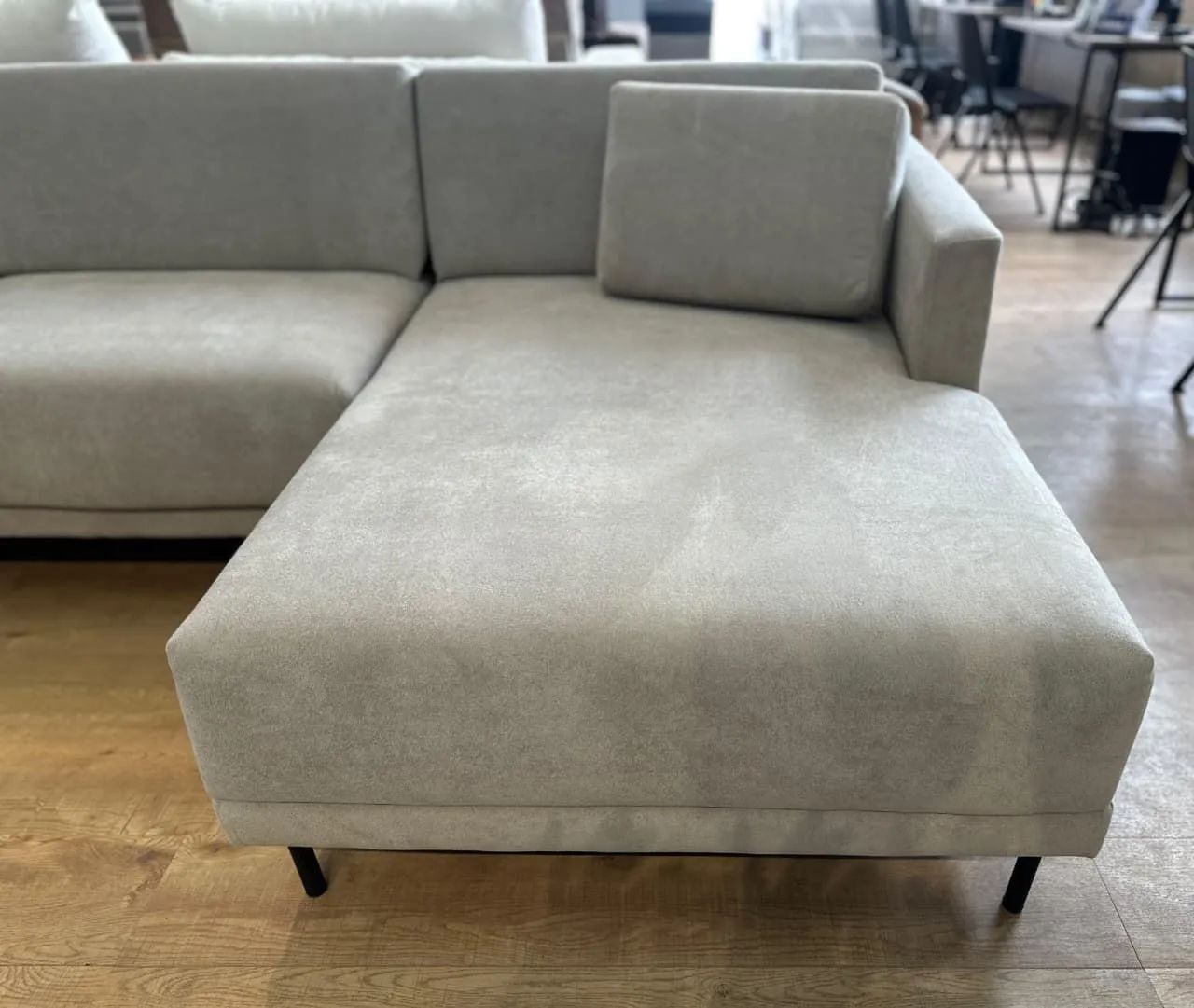 Sofá com chaise  - Foto 4