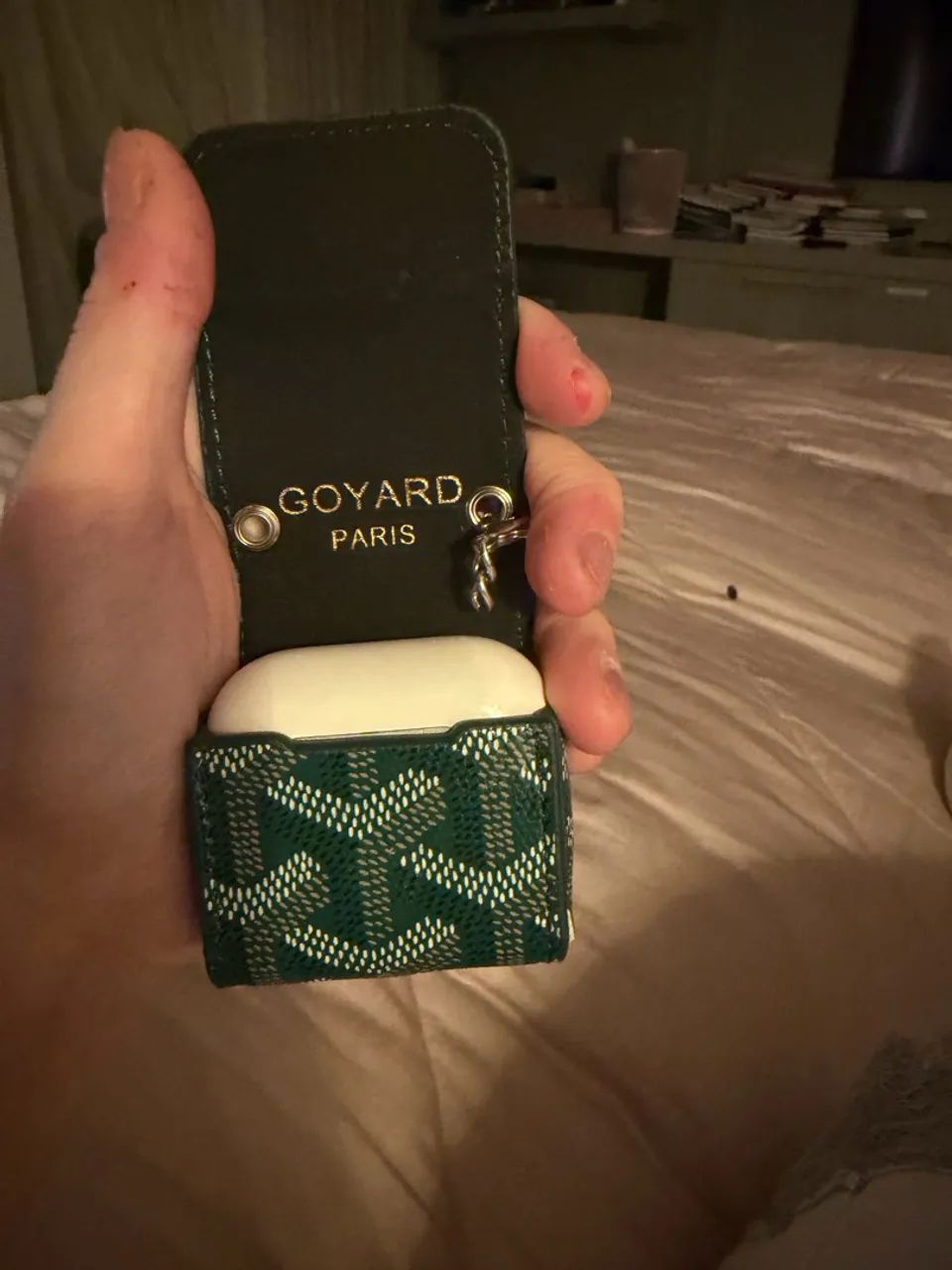 Chaveiro e porta fone aplle Goyard 