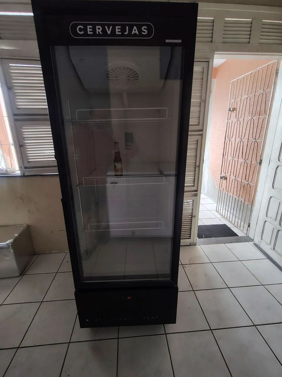 Cervejeira e expositor de bebidas nova - Foto 4