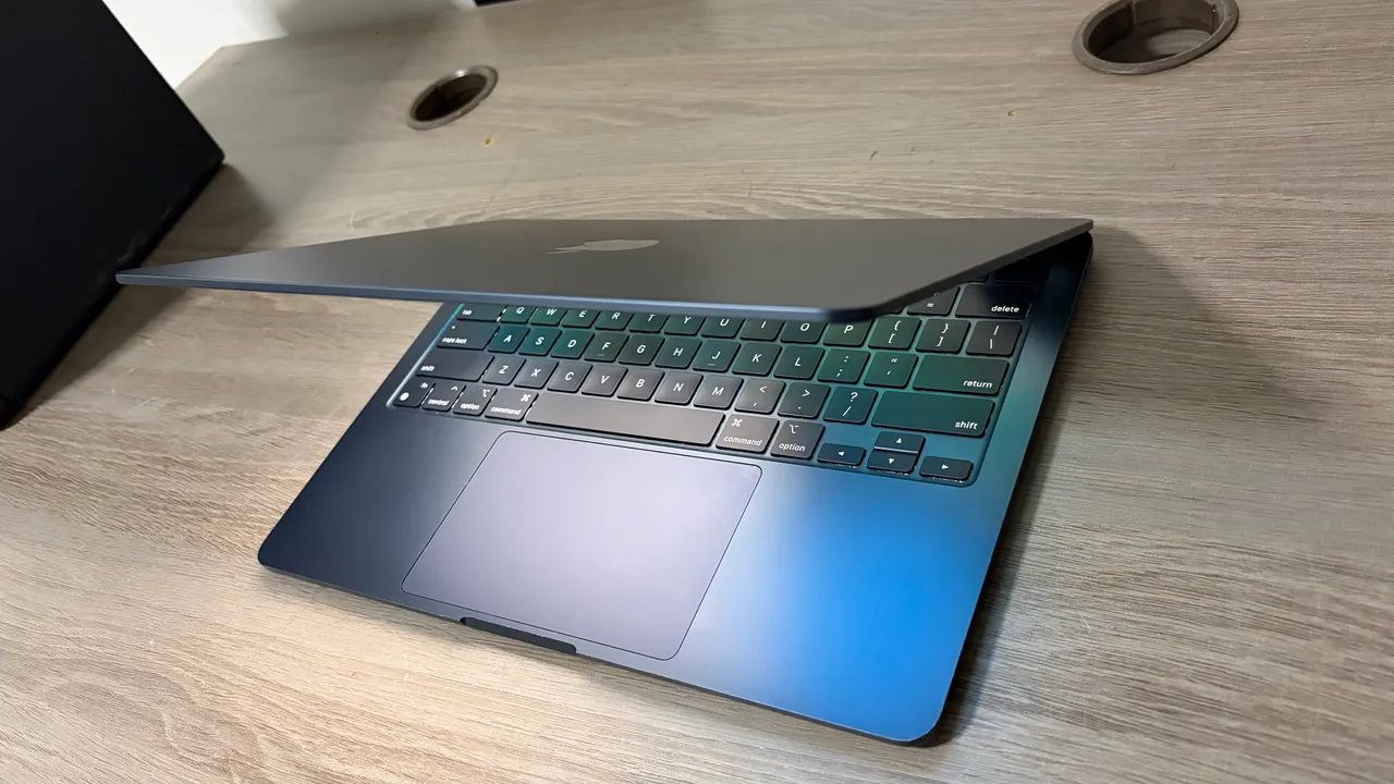 MacBook Air m2 8GB 512gb armazenamento midnight Blue - Notebooks