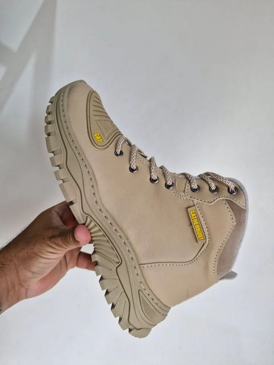 Botas caterpillar em couro legítimo  - Foto 2