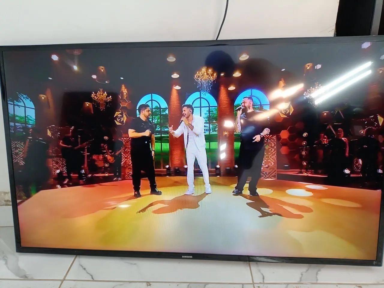 Tv 42 polegadas smart com controle e wifi  - Foto 2