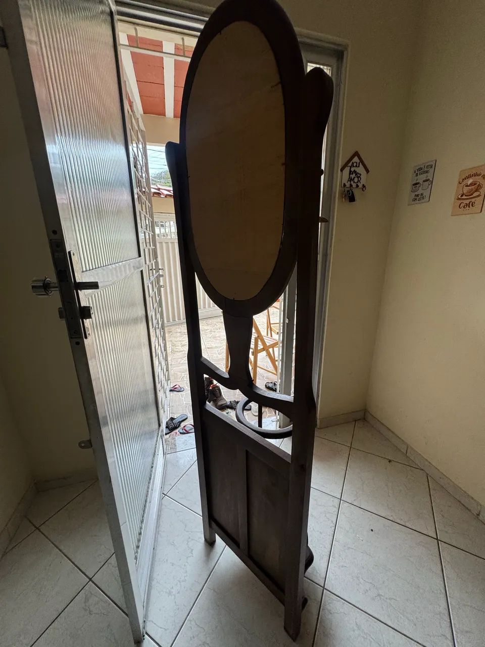 Vendo cabideiro com espelho  - Foto 3