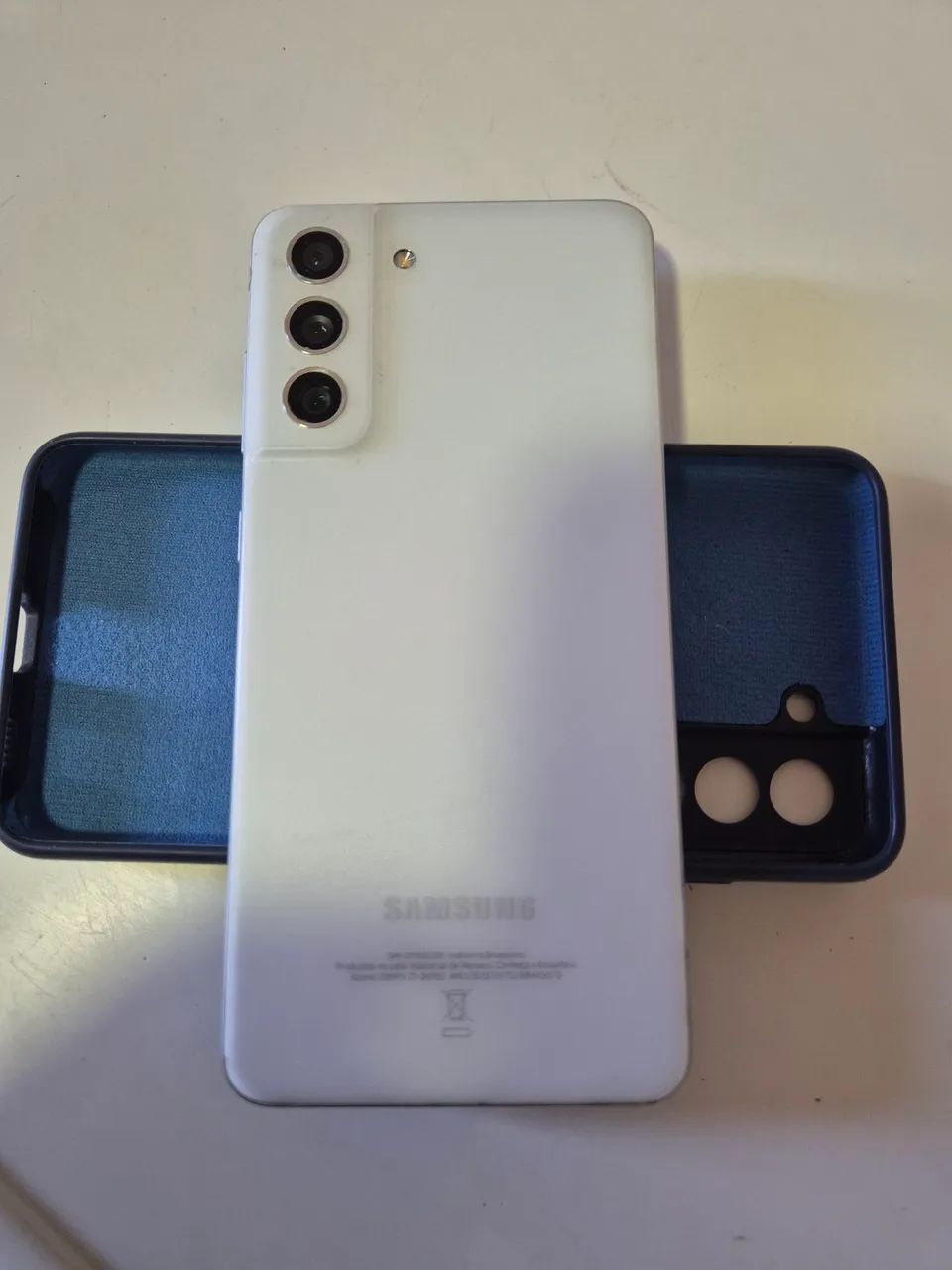 Samsung Galaxy S21 FE Branco Excelente Estado - Foto 2