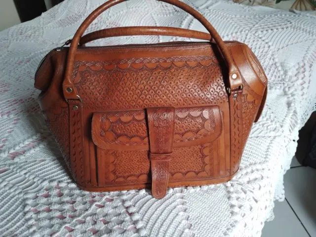 bolsa de mao em couro trabalhado
