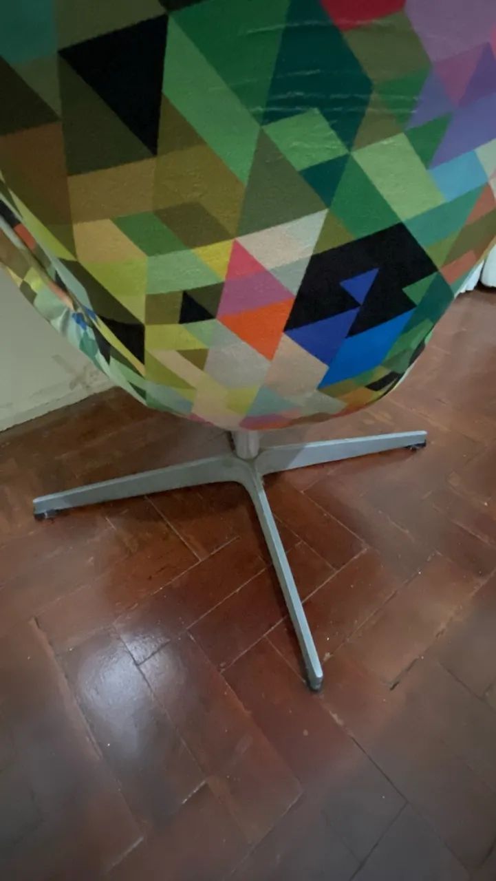 Poltrona Giratória Decorativa Colorida - Design Moderno - Foto 4