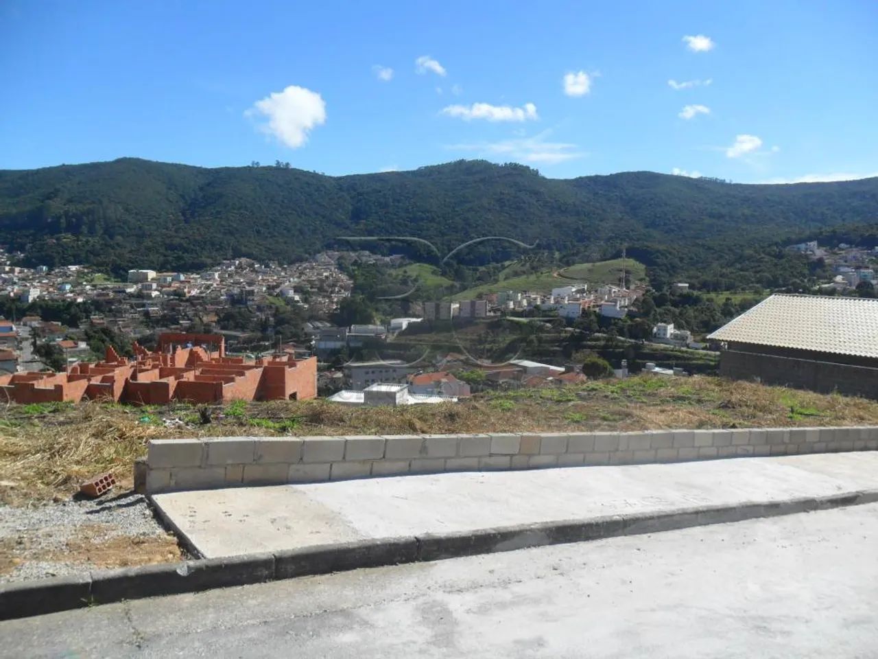 Terrenos Padrão em Poços de Caldas - Foto 2