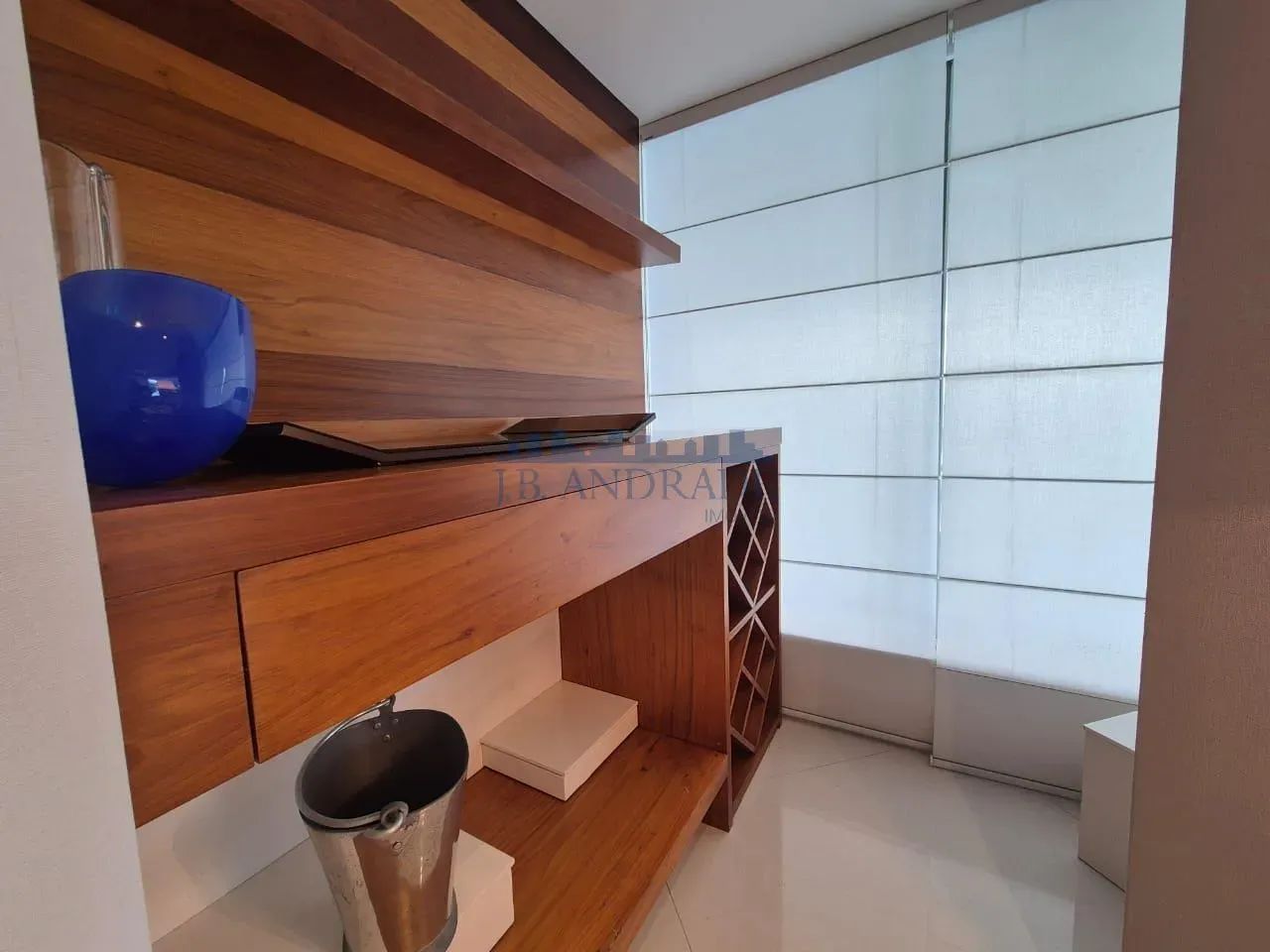 Atlântico Sul, andar baixo com 201m², porteira fechada, projetado por arquiteto, 3 quartos - Foto 11