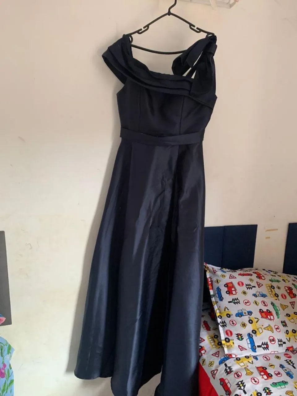 Vende-se vestido
