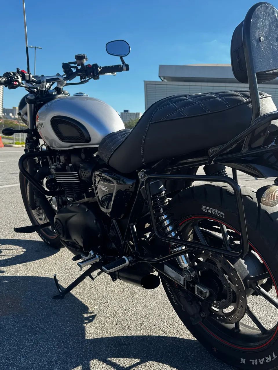 Triumph 900cc - Foto 5