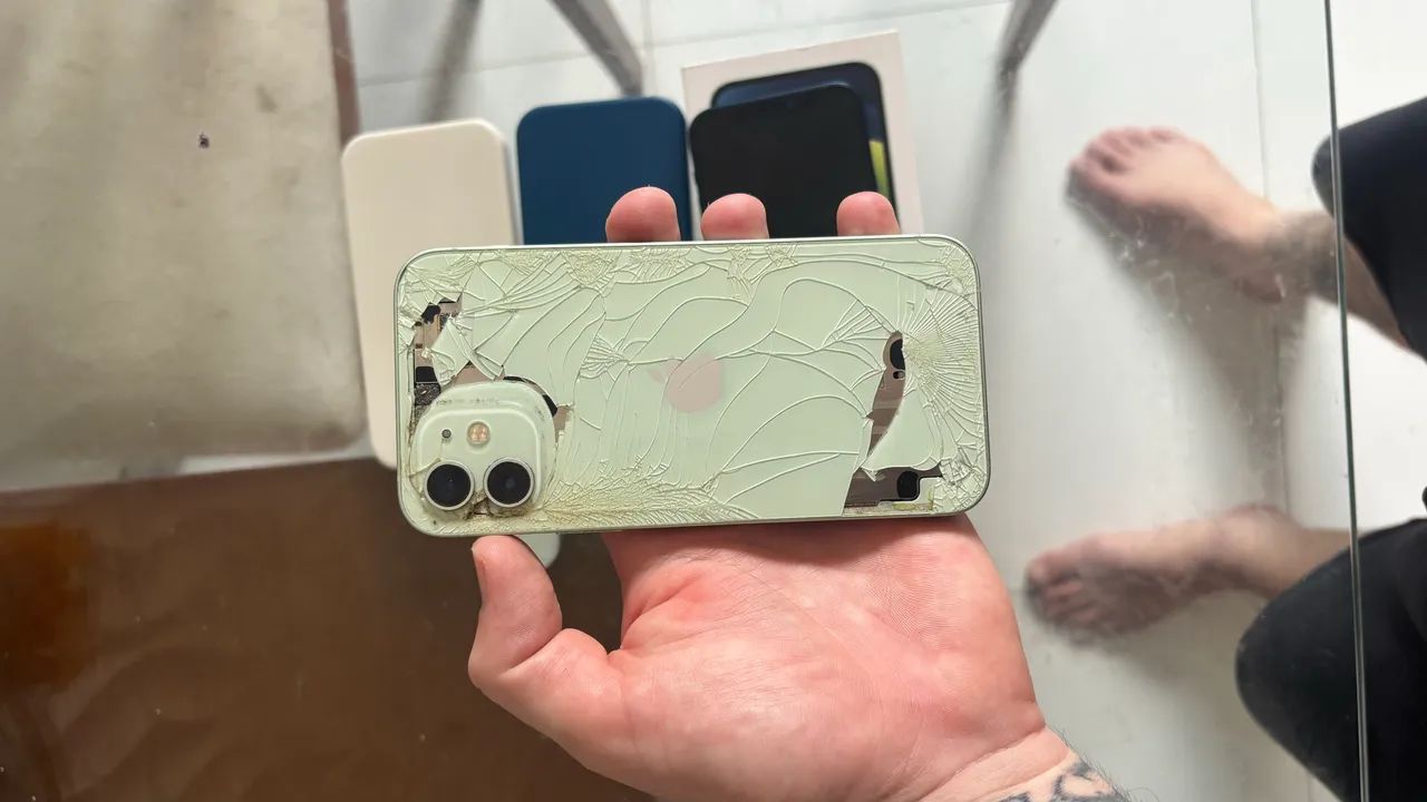 2 iPhones 12 - Foto 3