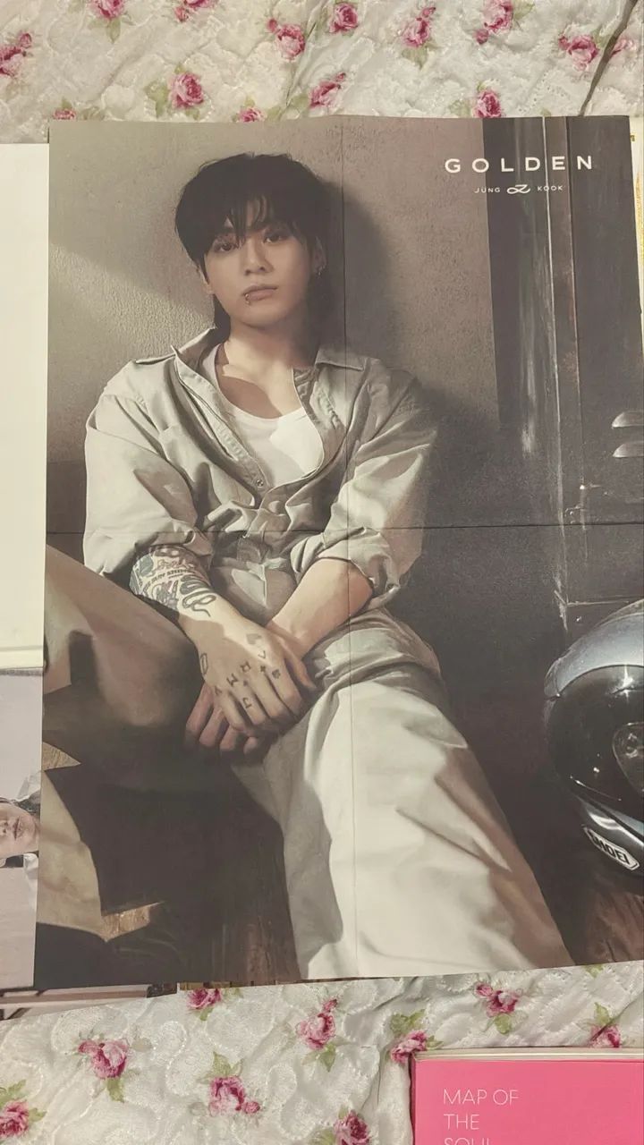 BTS - Álbum Golden JK  - Foto 3