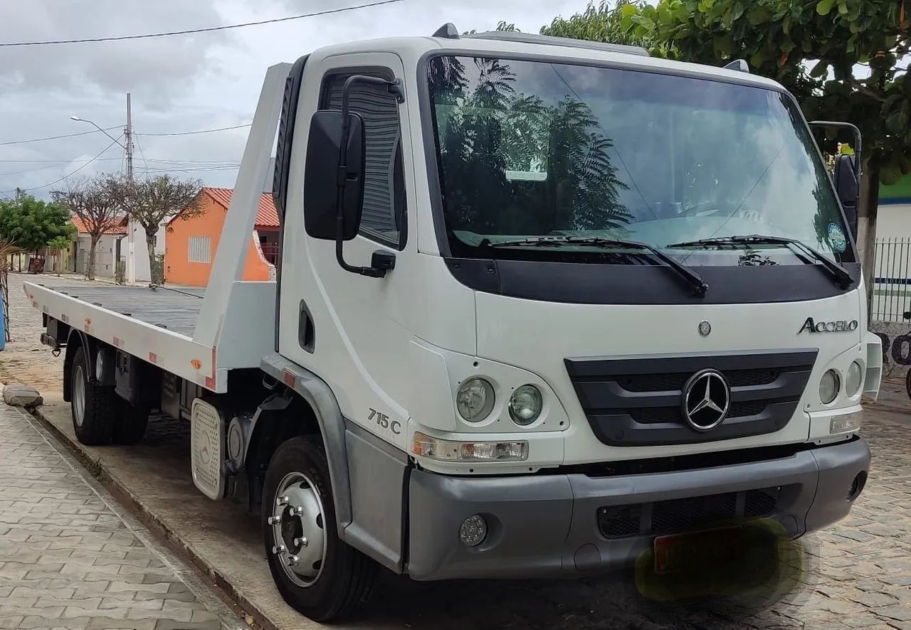 Mercedes Benz Accelo  2003/2003 plataforma 