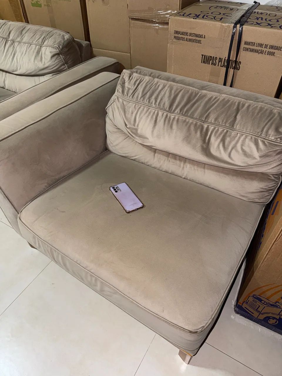 VENDO - SOFÁ 3 LUGARES - Foto 2