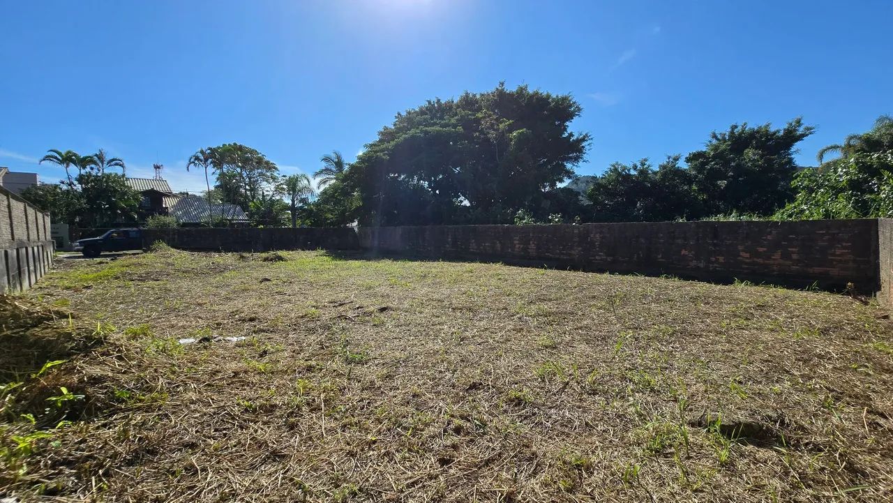 Terreno na praia da Daniela