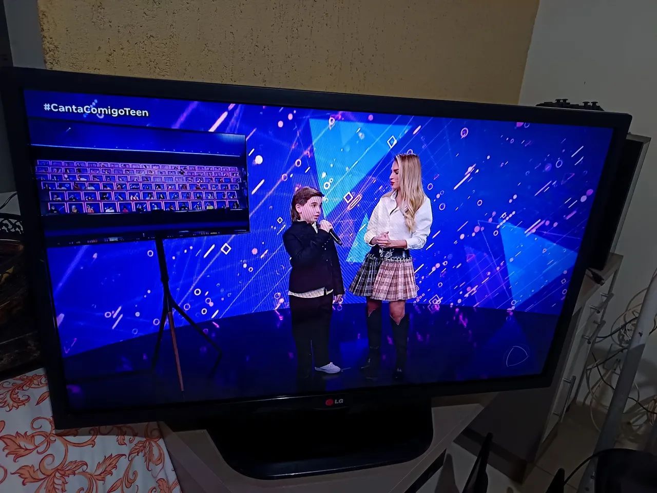 Tv LG de 32 polegadas não e smart - Foto 4