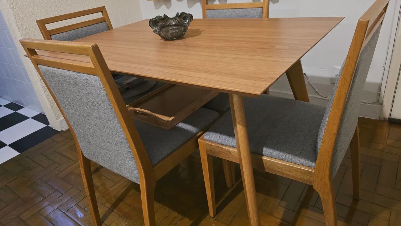 Mesa retangular 1200x800mm madeira cor mel + 4 Cadeiras  - Foto 2