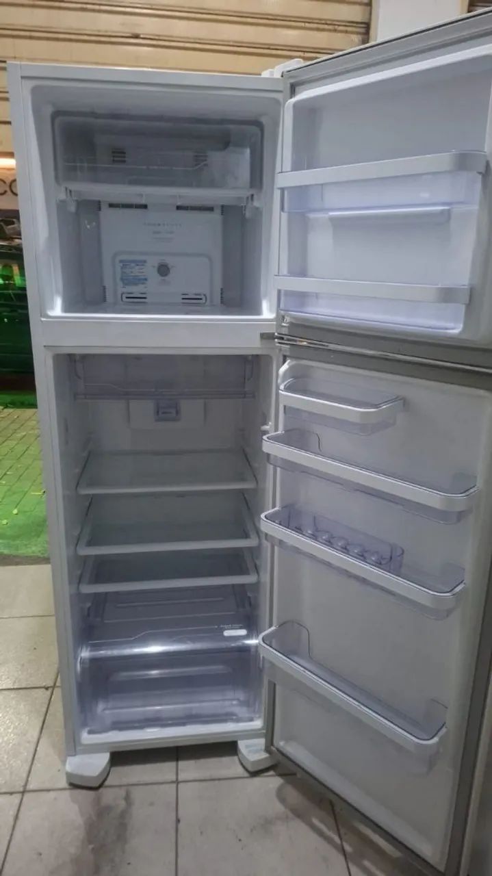 Geladeira eletrolux  - Foto 2