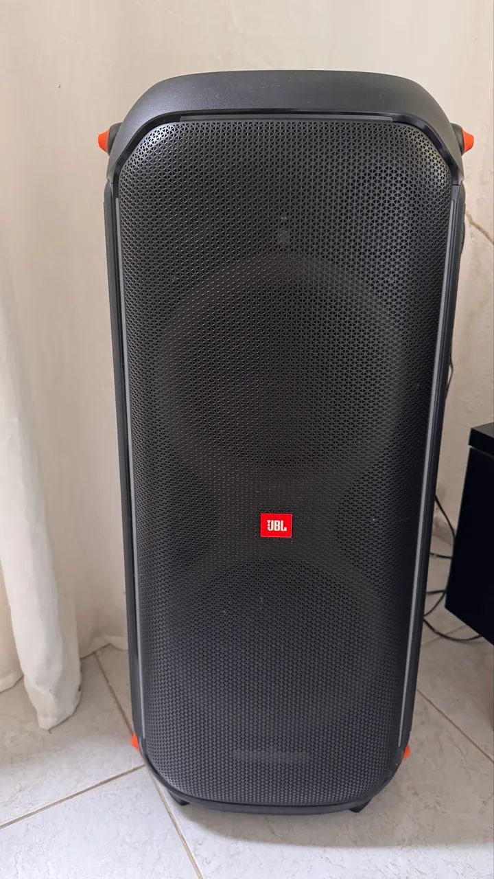 JBL 710