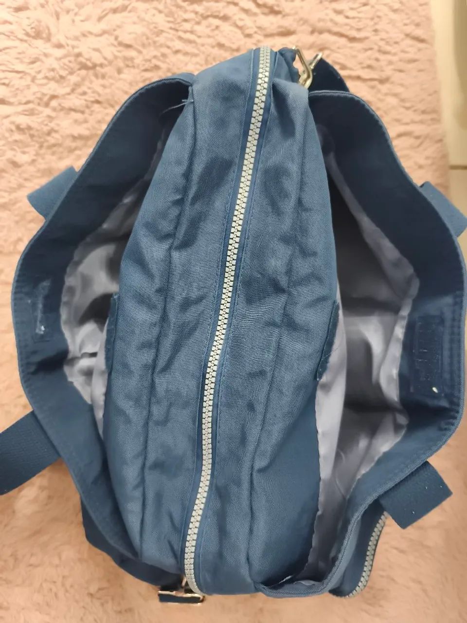 Bolsa Kipling Original Azul Marinho - Modelo Multi-Bolsos com Alça Transversal - Foto 3