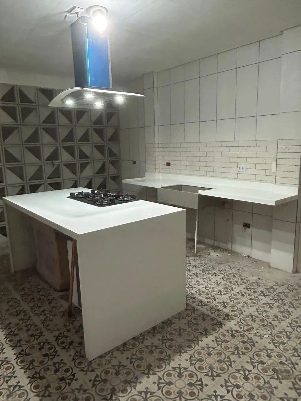 Cozinha planejada em mármore 