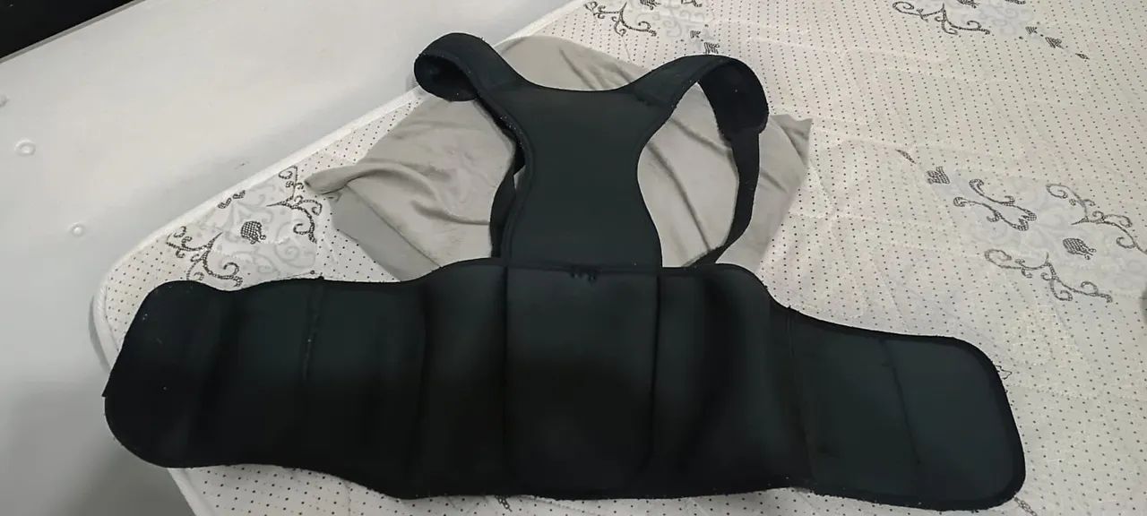Colete corretor postural 