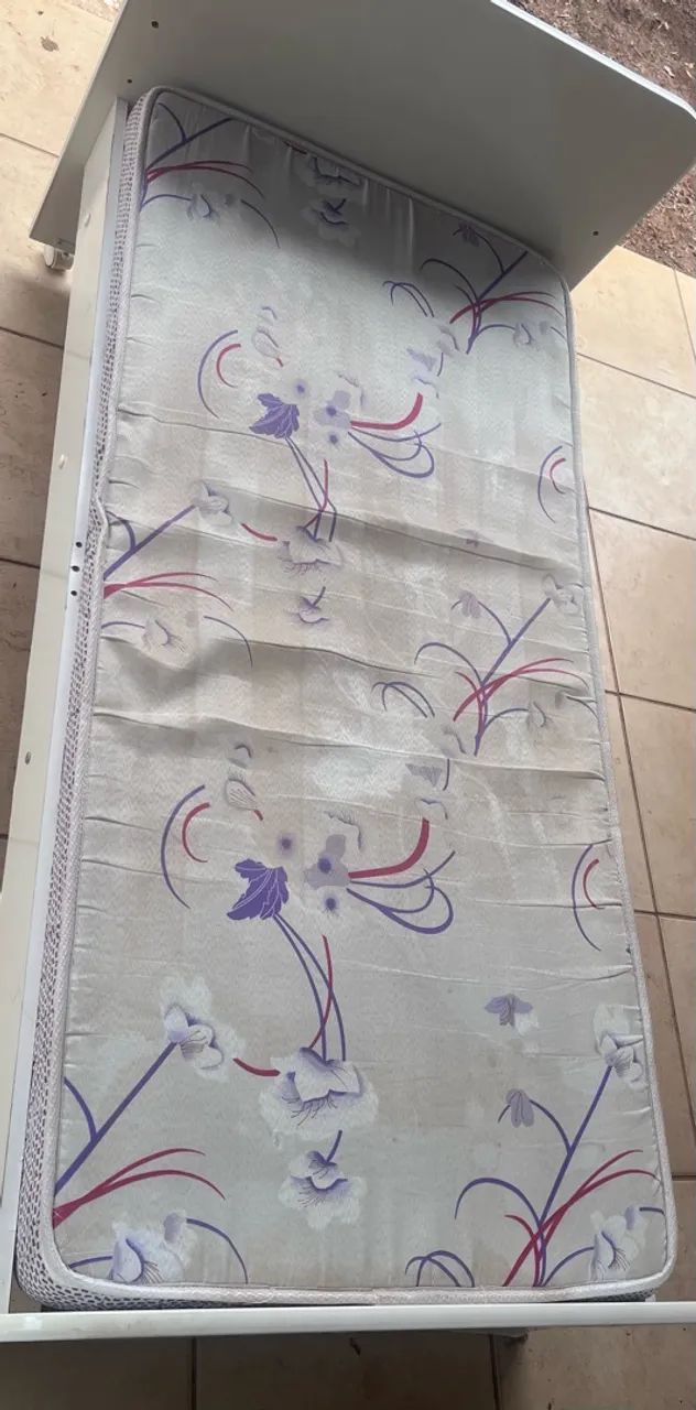 Cama Infantil de Madeira com Colchão | Ideal até 6 anos - USADA - Foto 2