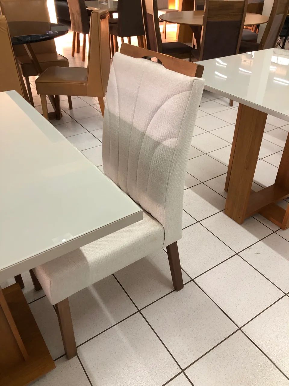 Mesa com 4 cadeiras NOVA - Foto 5