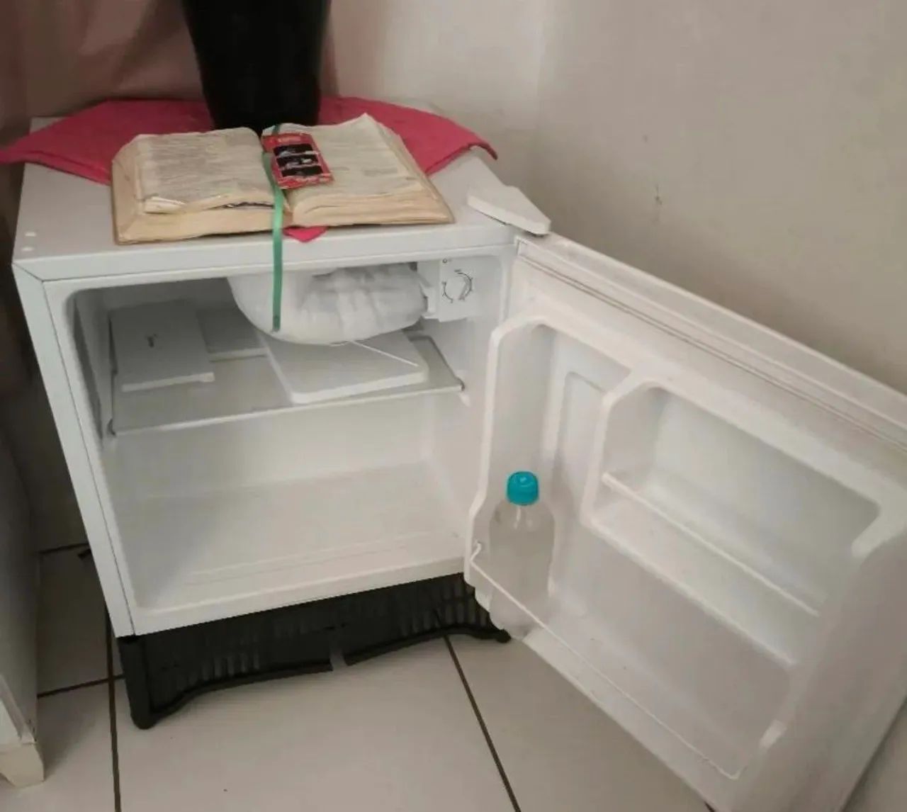 Frigobar midea 