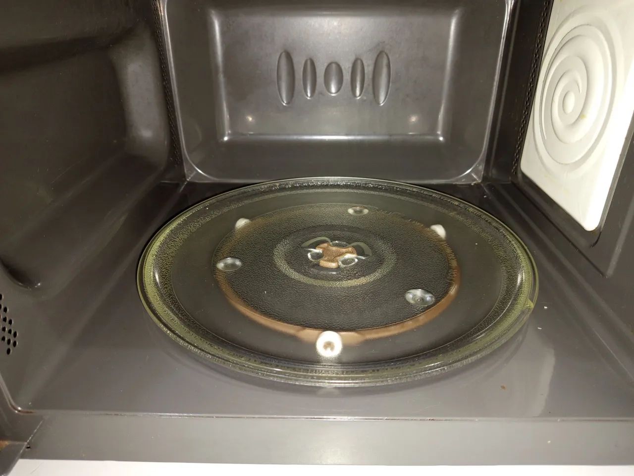 Vendo microondas LG 23l  - Foto 2