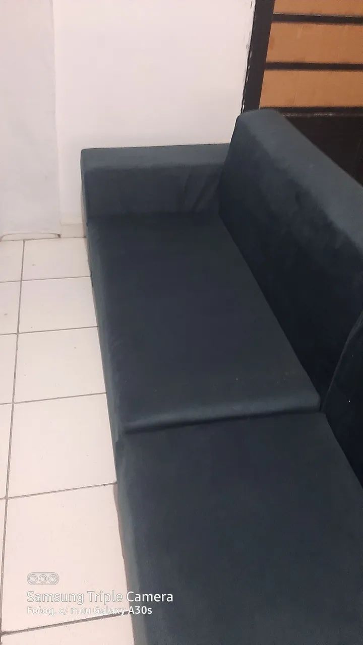 Sofá 3 Lugares em Suede novo  - Foto 3