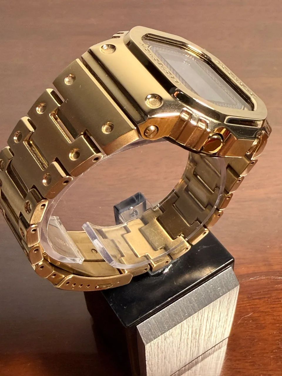 Relogio G-SHOCK dourado de aço  - Foto 4