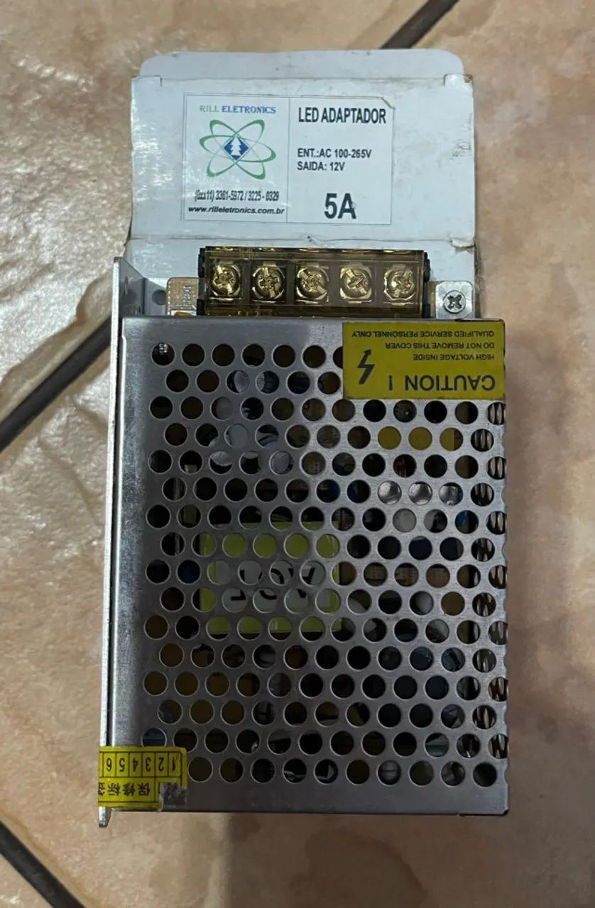 Kit com 2 Fontes Cftv / Iluminação 5a 12v Chaveada Colmeia