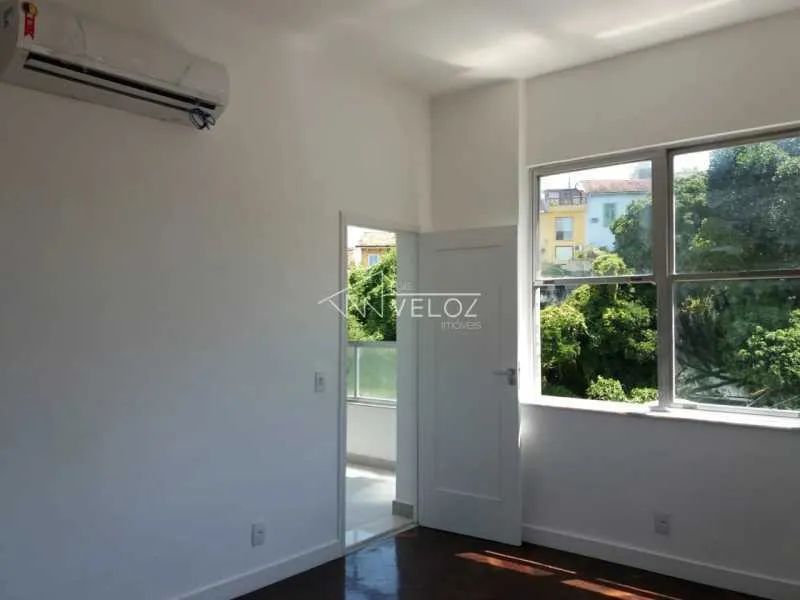 Apartamento : / Residencial / Centro