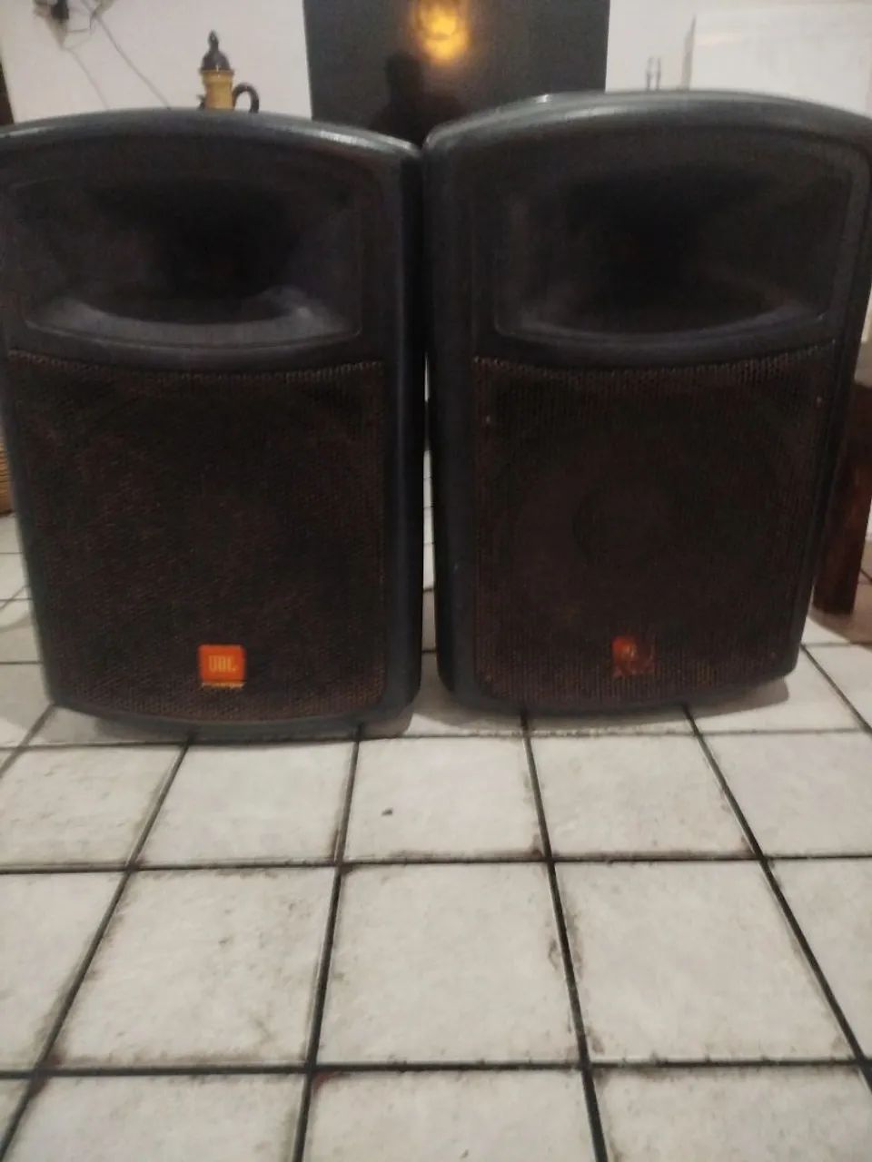 Vendo duas Caixa Ativa JBL JS151A usadas , whats *valor 2,500 as
