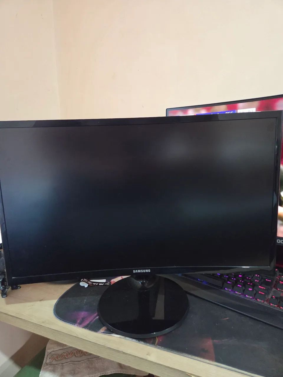 Monitor Samsung 24' Curvo